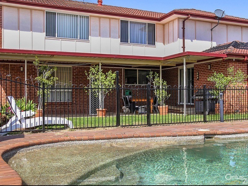 21 Aylesbury Crescent, Chipping Norton NSW 2170