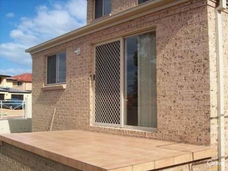 42 Wagga Wagga Street, Prestons NSW 2170