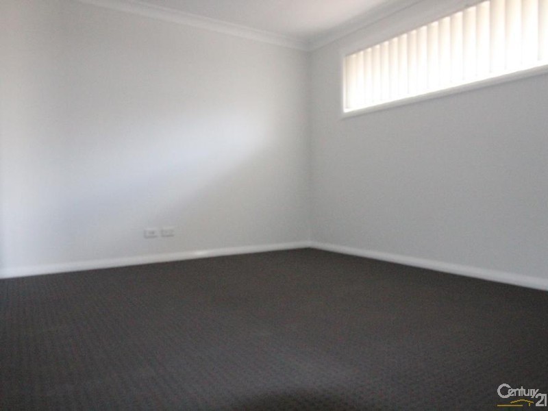 22 HARLAND ROAD, Spring Farm NSW 2570