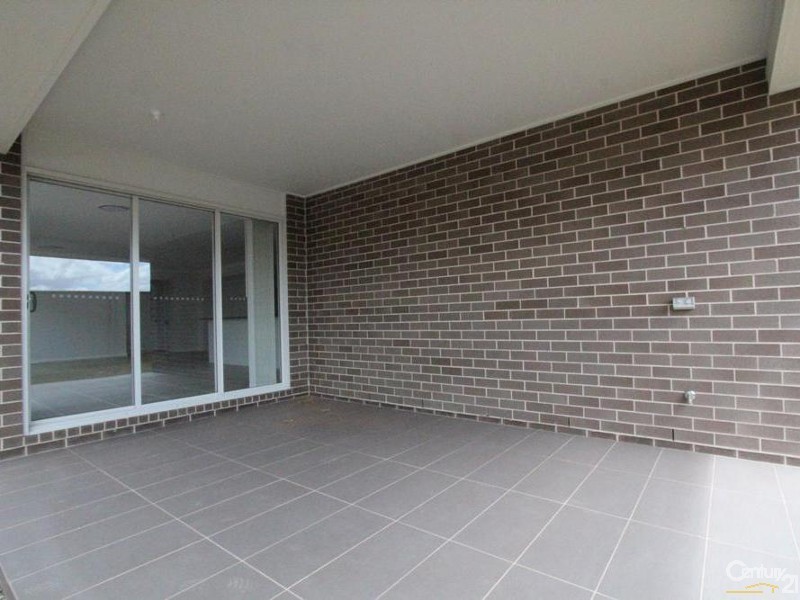 22 HARLAND ROAD, Spring Farm NSW 2570