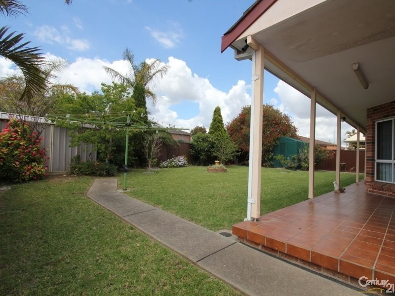 20 Ingham Drive, Casula NSW 2170