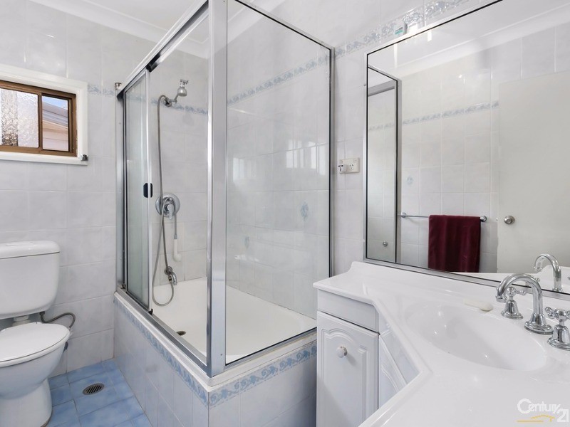 2 Kalgoorlie Place, Cartwright NSW 2168