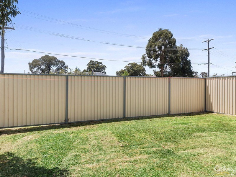 2 Kalgoorlie Place, Cartwright NSW 2168