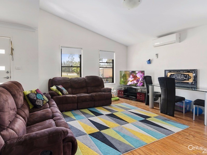 2 Kalgoorlie Place, Cartwright NSW 2168