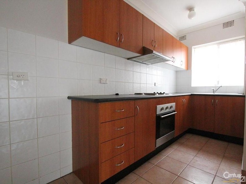 4/18 DRUMMOND STREET, Warwick Farm NSW 2170