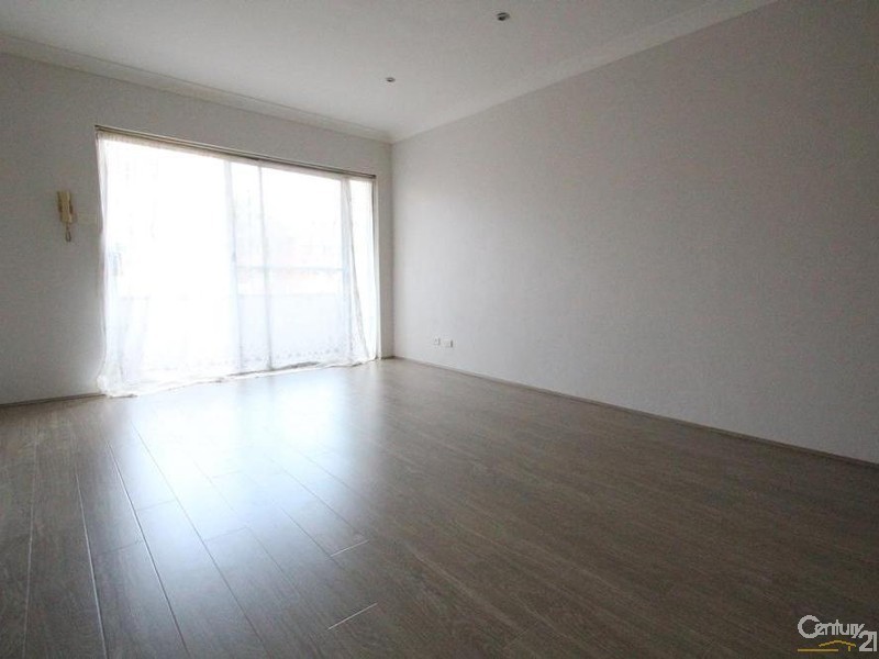 4/18 DRUMMOND STREET, Warwick Farm NSW 2170