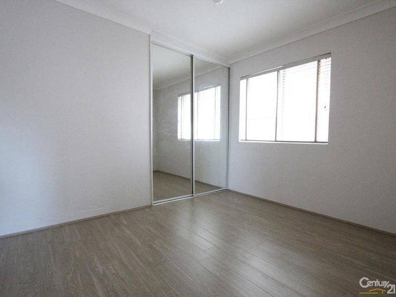 4/18 DRUMMOND STREET, Warwick Farm NSW 2170