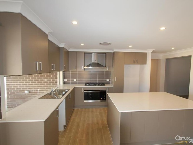 34 CLEMENT ROAD, Edmondson Park NSW 2174