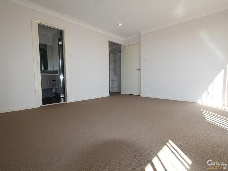 34 CLEMENT ROAD, Edmondson Park NSW 2174