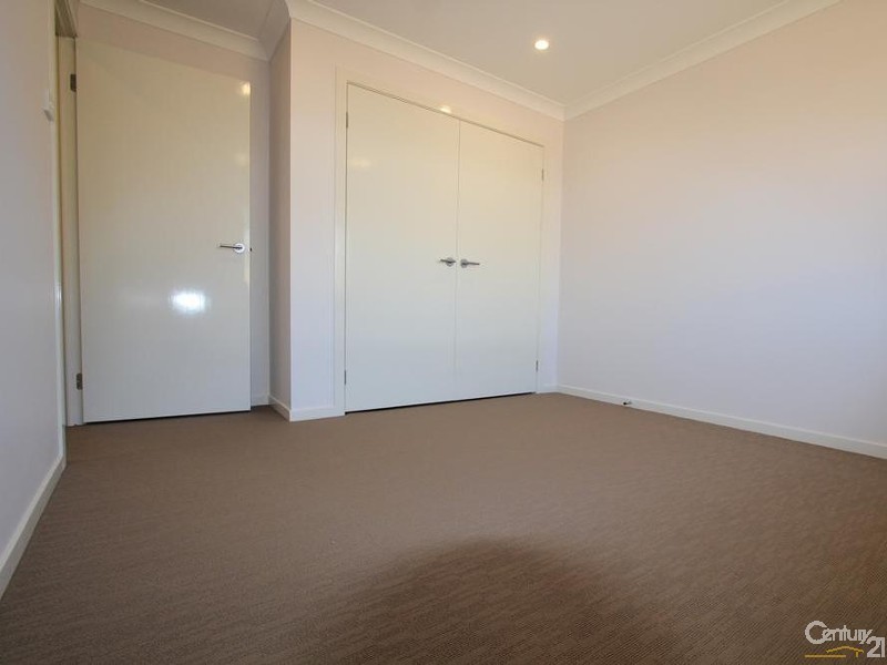 34 CLEMENT ROAD, Edmondson Park NSW 2174