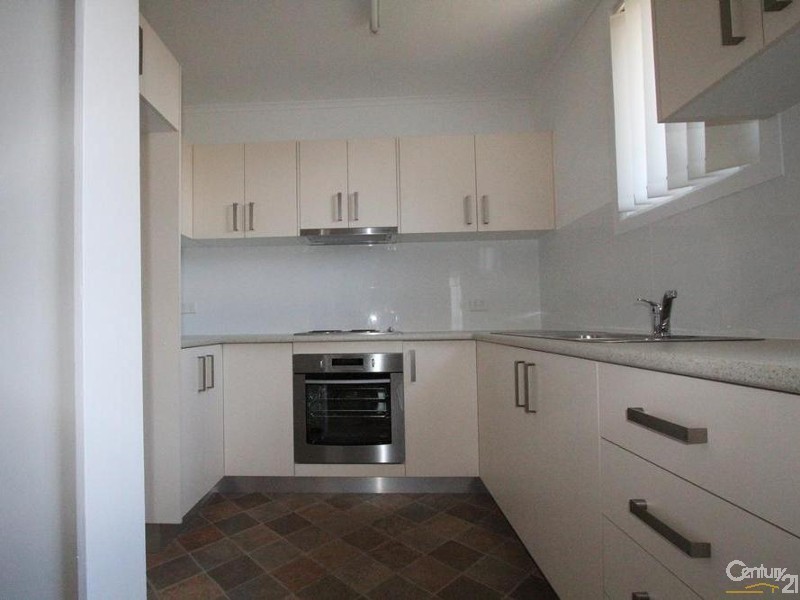 8 ALBERT STREET, Lurnea NSW 2170