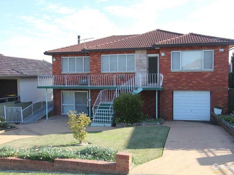 10 AYSHFORD STREET, Casula NSW 2170