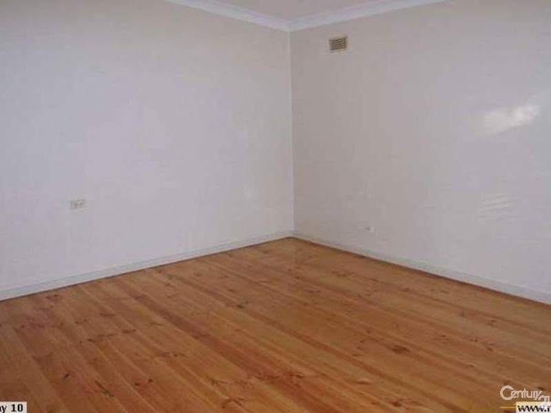 32 LAE ROAD, Holsworthy NSW 2173