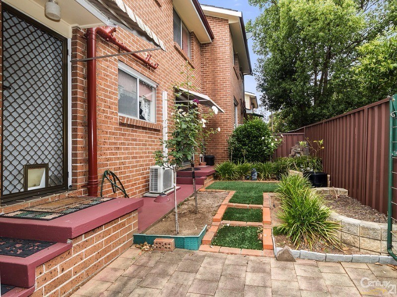 9/8 Rudd Road, Leumeah NSW 2560