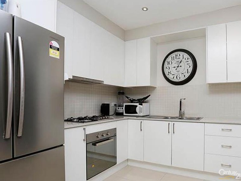 3/64 Junction Road, Moorebank NSW 2170