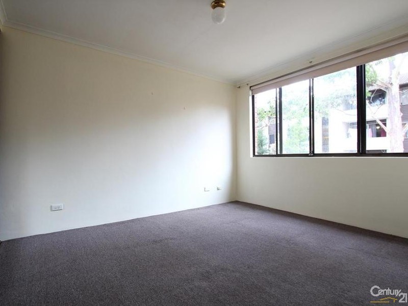 8/142 MOORE STREET, Liverpool NSW 2170