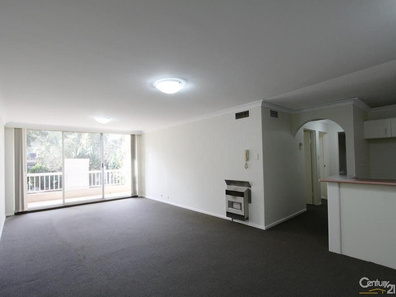 2/2 MEAD DRIVE, Chipping Norton NSW 2170