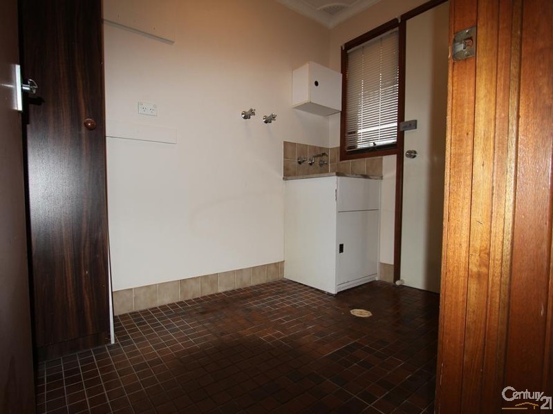 165 BARDIA PARADE, Holsworthy NSW 2173