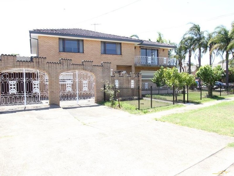 1 MURPHY AVENUE, Liverpool NSW 2170