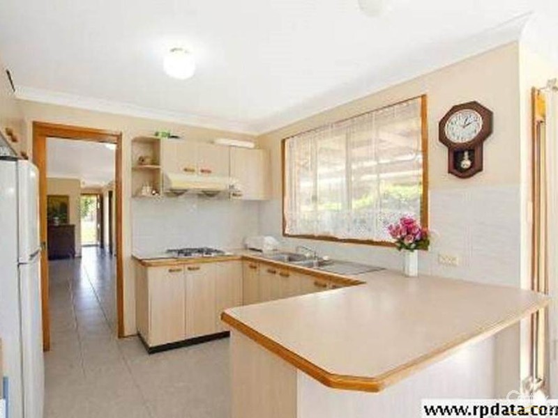 68 DAINTREE DRIVE, Wattle Grove NSW 2173