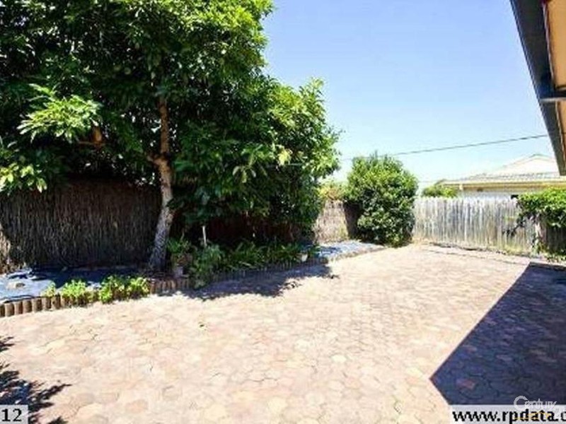 68 DAINTREE DRIVE, Wattle Grove NSW 2173