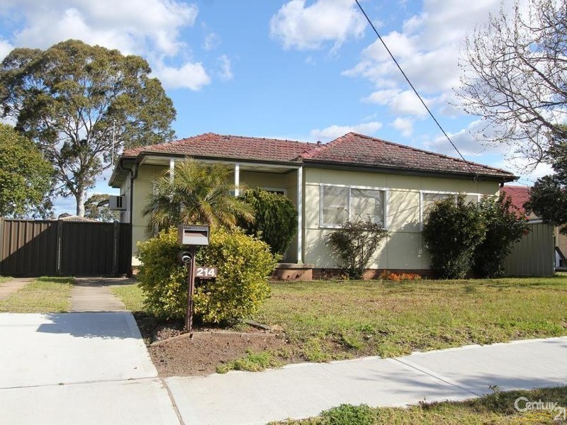 214 MOORE STREET, Liverpool NSW 2170