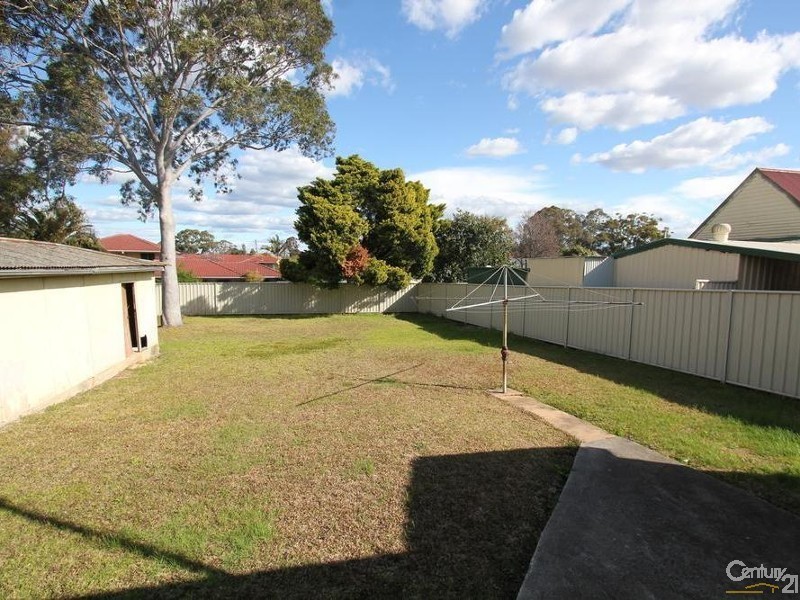 214 MOORE STREET, Liverpool NSW 2170