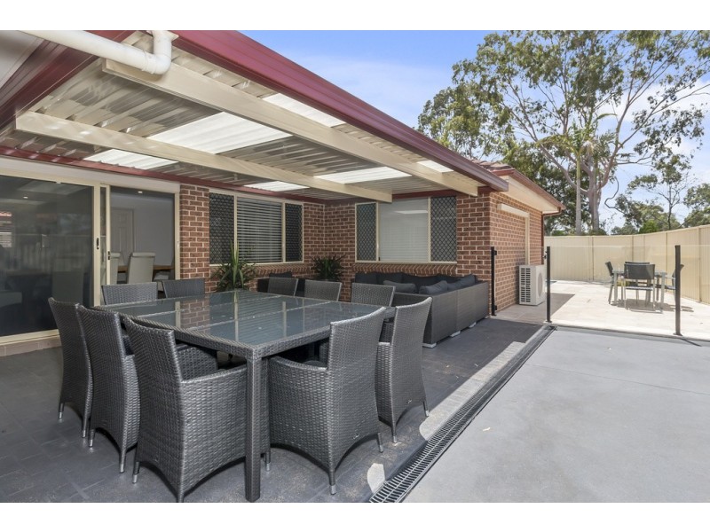 1 Ellesmere Court, Wattle Grove NSW 2173