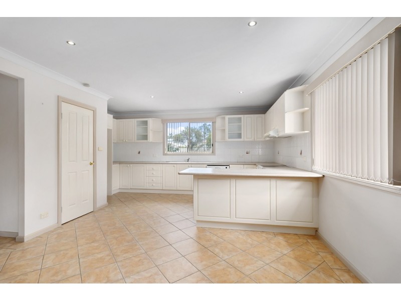 14 Dunrossil Avenue Casula NSW 2170, Casula NSW 2170