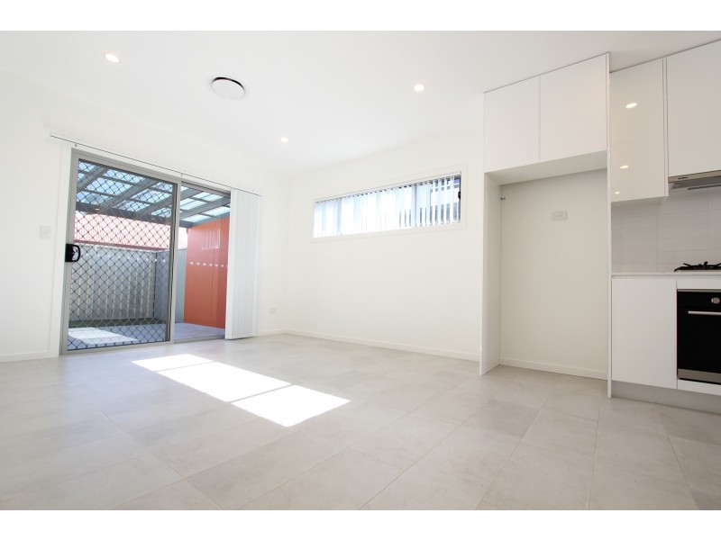7A  Banksia Place, Wattle Grove NSW 2173