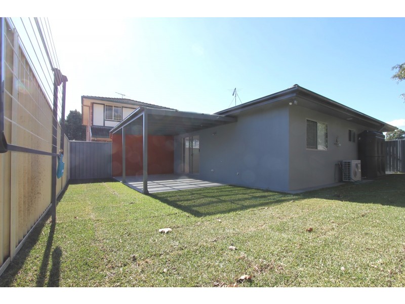 7A  Banksia Place, Wattle Grove NSW 2173