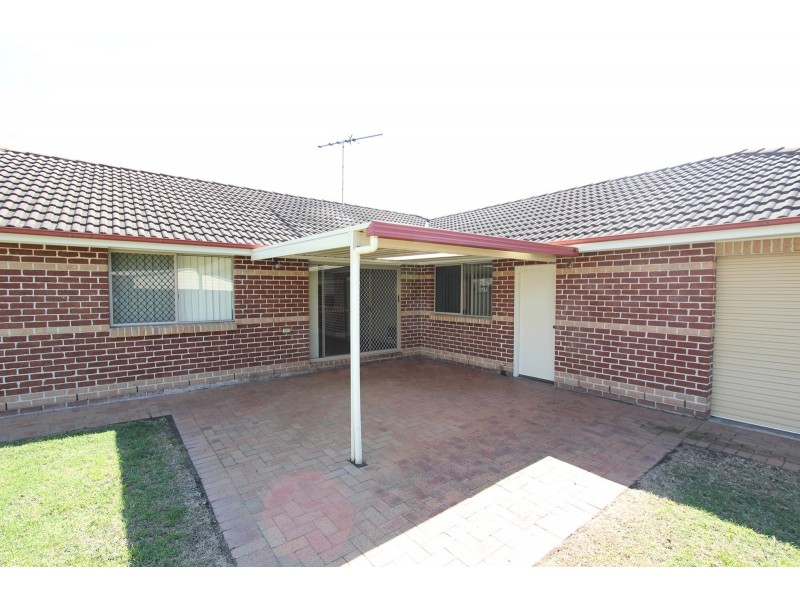 5  Hampton Court, Wattle Grove NSW 2173