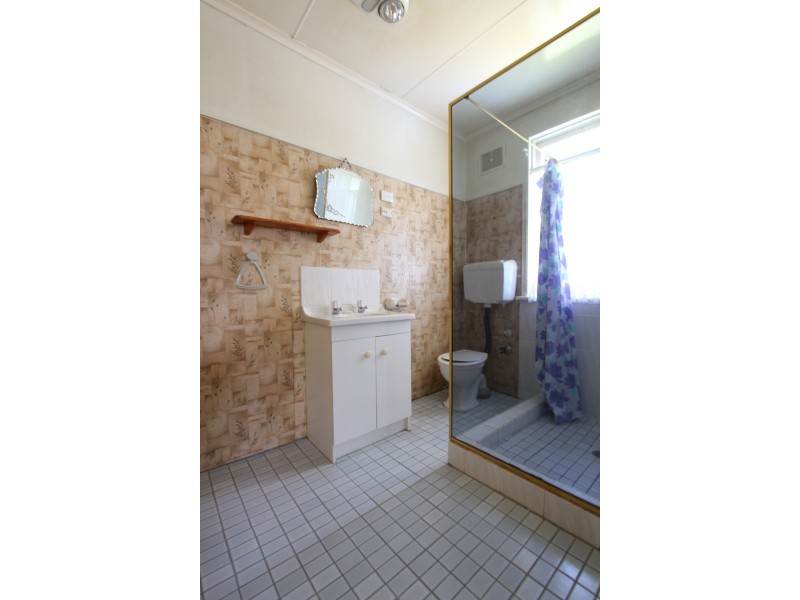 15 Sheahan Street, Warwick Farm NSW 2170
