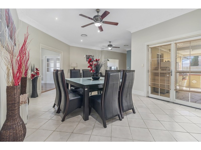 1  Bakeri Court, Voyager Point NSW 2172