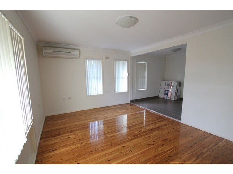 15 Bobin Road, Sadleir NSW 2168