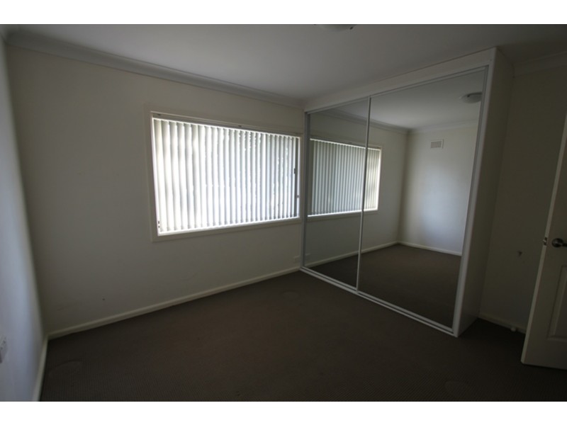 15 Bobin Road, Sadleir NSW 2168