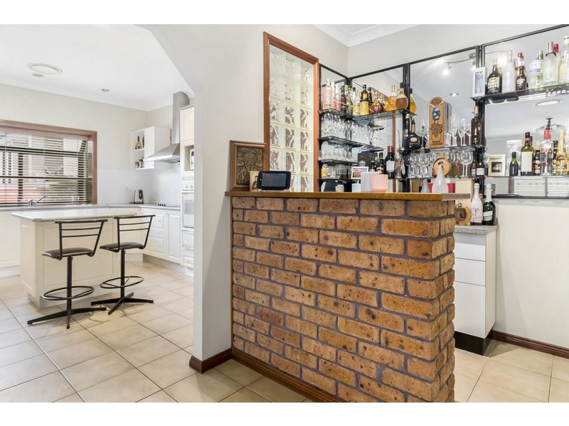 32  Province Street, Abbotsbury NSW 2176