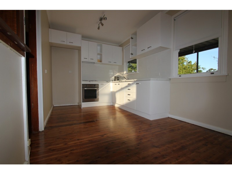 16 JAMES AVENUE, Lurnea NSW 2170
