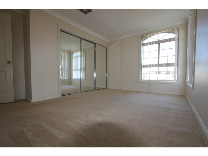 42 Wagga Wagga Street, Prestons NSW 2170