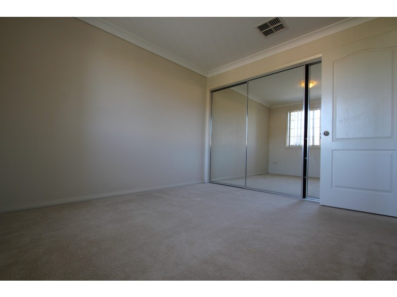 42 Wagga Wagga Street, Prestons NSW 2170