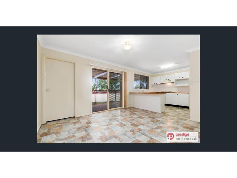 4/19 Booree Court, Wattle Grove NSW 2173