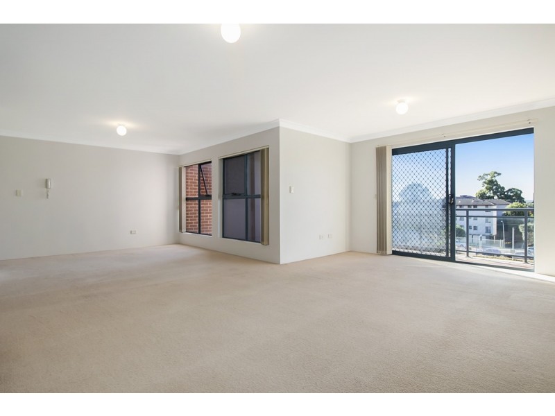 15/8-10 Bigge Street, Liverpool NSW 2170