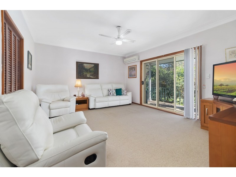 32 Phoenix Crescent, Casula NSW 2170