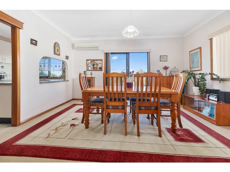 32 Phoenix Crescent, Casula NSW 2170