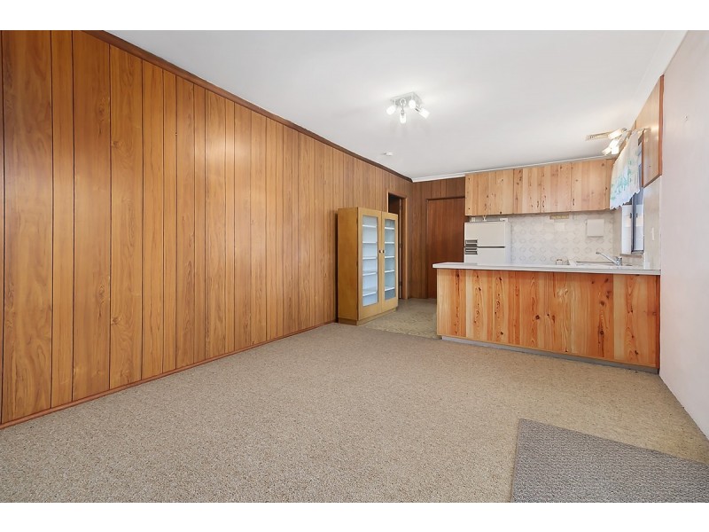 32 Phoenix Crescent, Casula NSW 2170