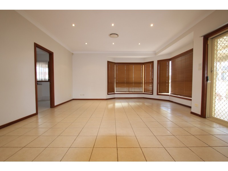 1 Boltons Street, Horningsea Park NSW 2171