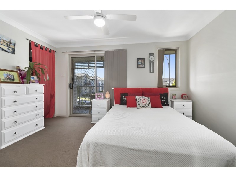 6 Charlie Street, Middleton Grange NSW 2171