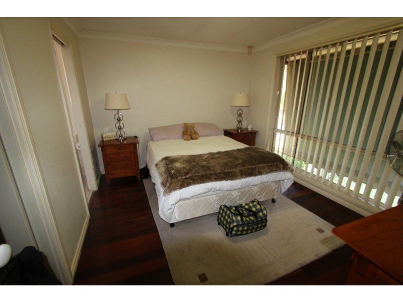 20B Cato Way, Casula NSW 2170