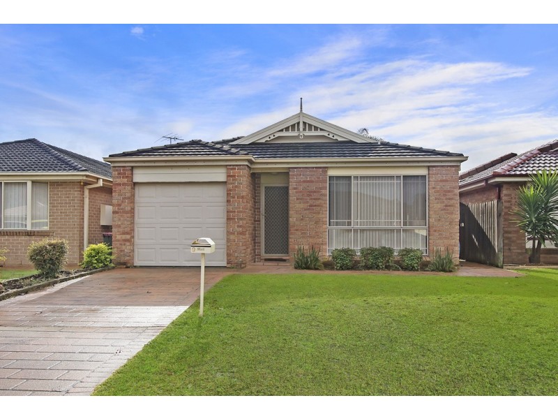9 Woolmers Court, Wattle Grove NSW 2173