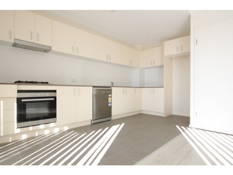 10/1 Browne Parade, Liverpool NSW 2170